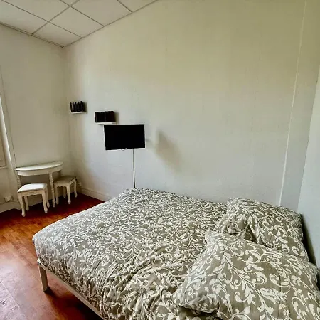 Plein Centre Et Parking Apartamento